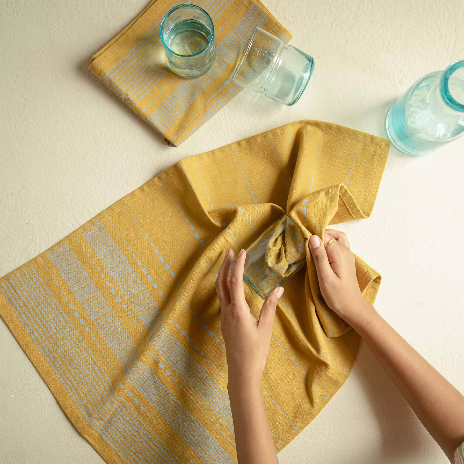 How to elevate your home with kitchen linen - Ellementry